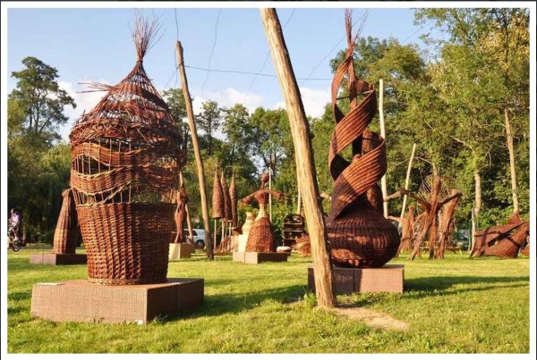 Bamboo artist to join world weaving festival in Poland