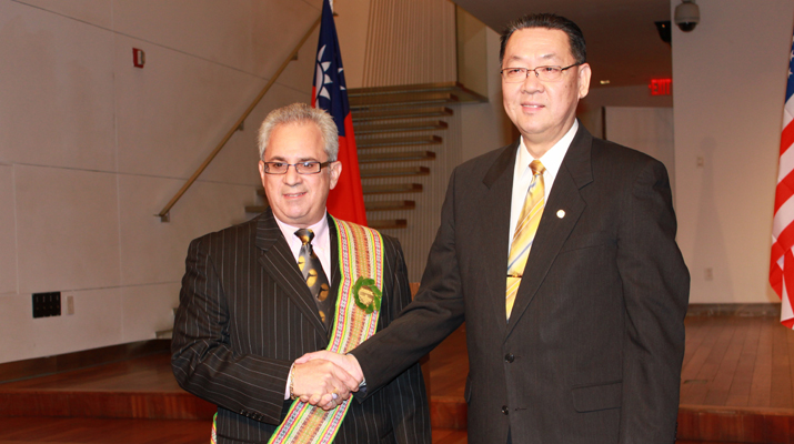 COUNCIL FOR CULTURAL AFFAIRS, REPUBLIC OF CHINA (TAIWAN) PRESENTS CULTURAL AMBASSADOR AWARD FOR THE FIRST TIME IN U.S.