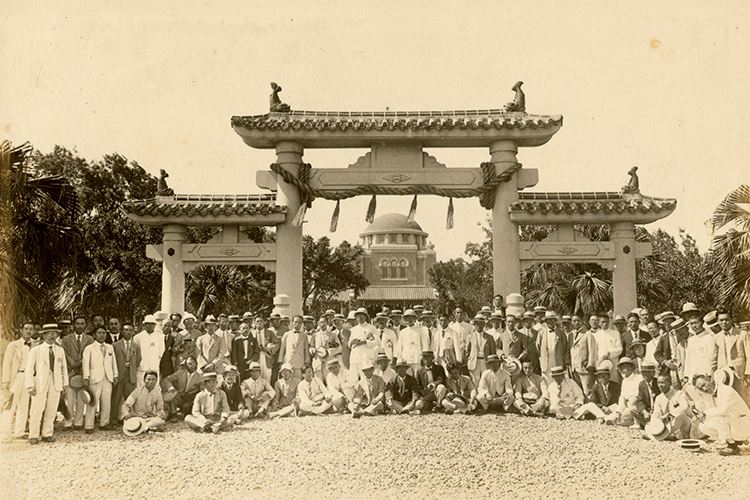 諸神的黃昏：消失與變形的神社們