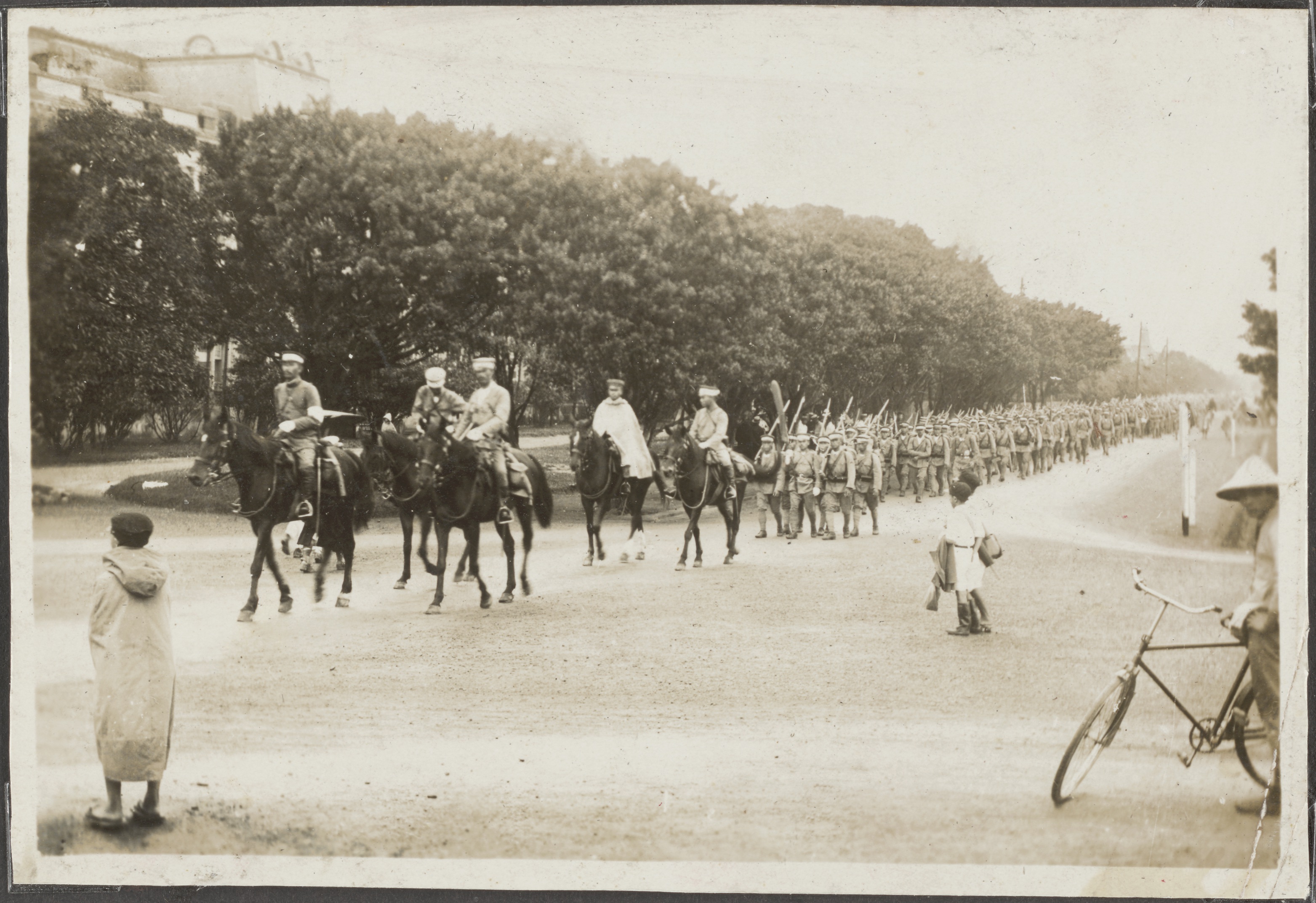 Panorama 善通寺市 兵士の群像 Taiwan 戦中写真を読む：／41 旧陸軍第 